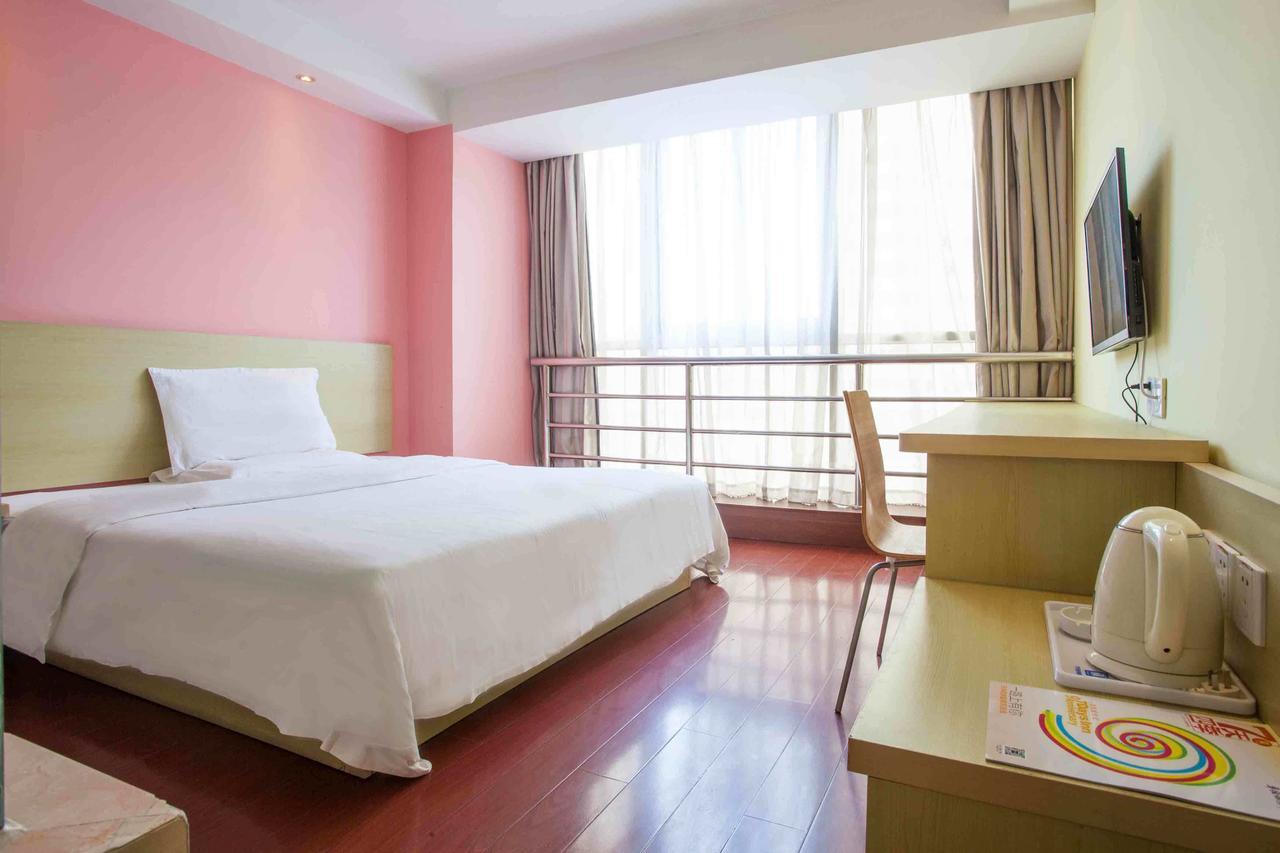 7Days Inn Shanghai Yichuan Road Kültér fotó